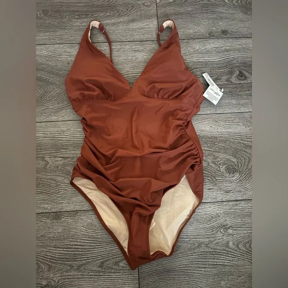 Amazon essentials woman’s 1 pc bathing suit